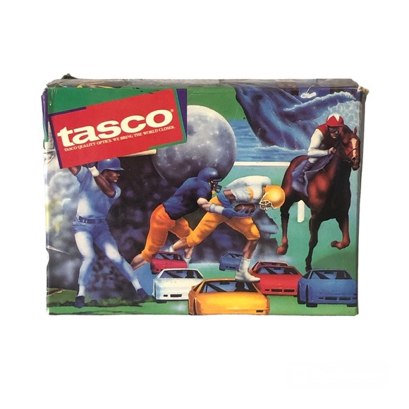 Tasco 165RB Black Compact Rubber Armored Folding Binoculars 8x21mm w/Case - Picture 2 of 11